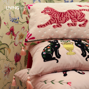 LIVING 粉色老虎南洋沙发抱枕轻奢重工高级感靠背垫 inc.捕梦夜谭