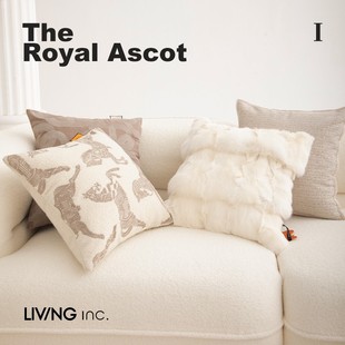 白燕麦客厅沙发抱枕轻奢样板皮草靠垫 法式 LIVING inc.2026生肖马