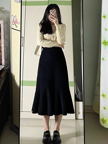 黑色毛呢鱼尾裙秋冬新款胖妹妹