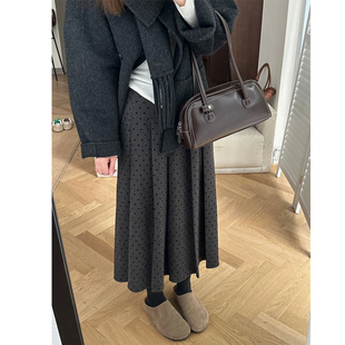 秋冬胖mm梨形身材遮胯a字百褶裙 女装 深灰色毛呢半身裙中长款 大码