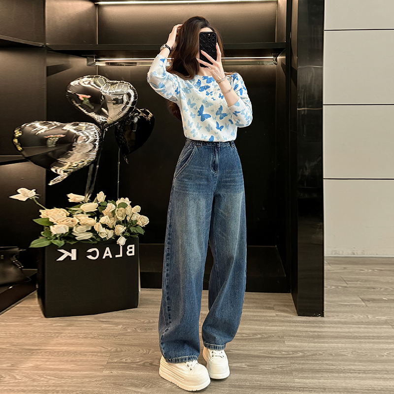 秋蝴蝶毛衣弯刀牛仔裤时尚套装女