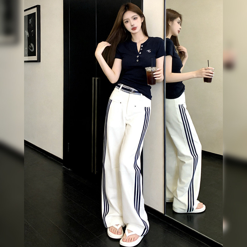 酷感半开筒修身短袖休闲运动套装女夏撞色高腰三条杠阔腿裤两件套