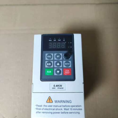 杉川400W变频器，型号SC2V0U4T/OU7S21B，2