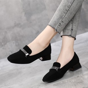 单鞋 43单鞋 女真皮英伦粗跟一脚蹬大码 磨砂41 女 真皮韩版 2024新款