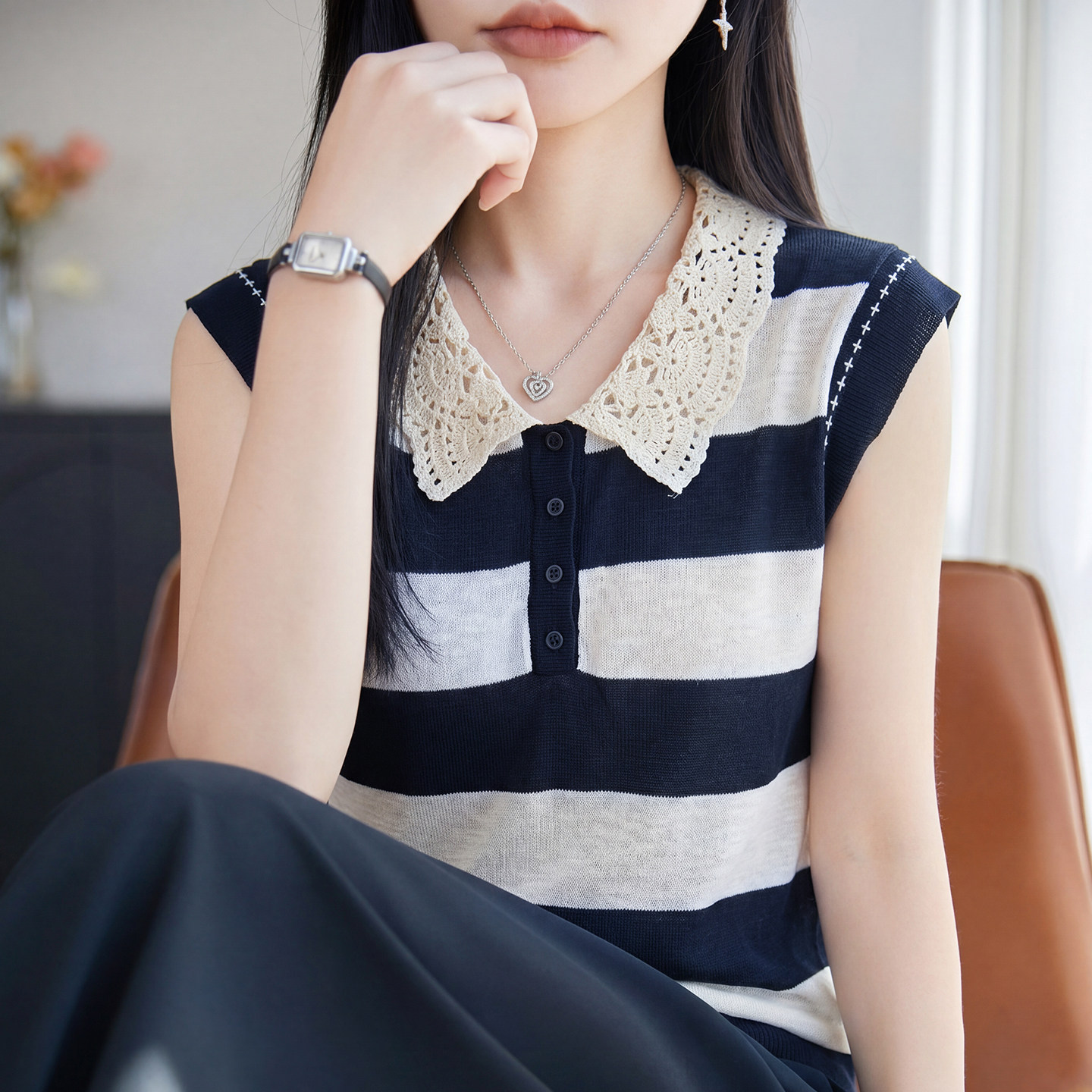 条纹无袖POLO领显瘦透气T恤女