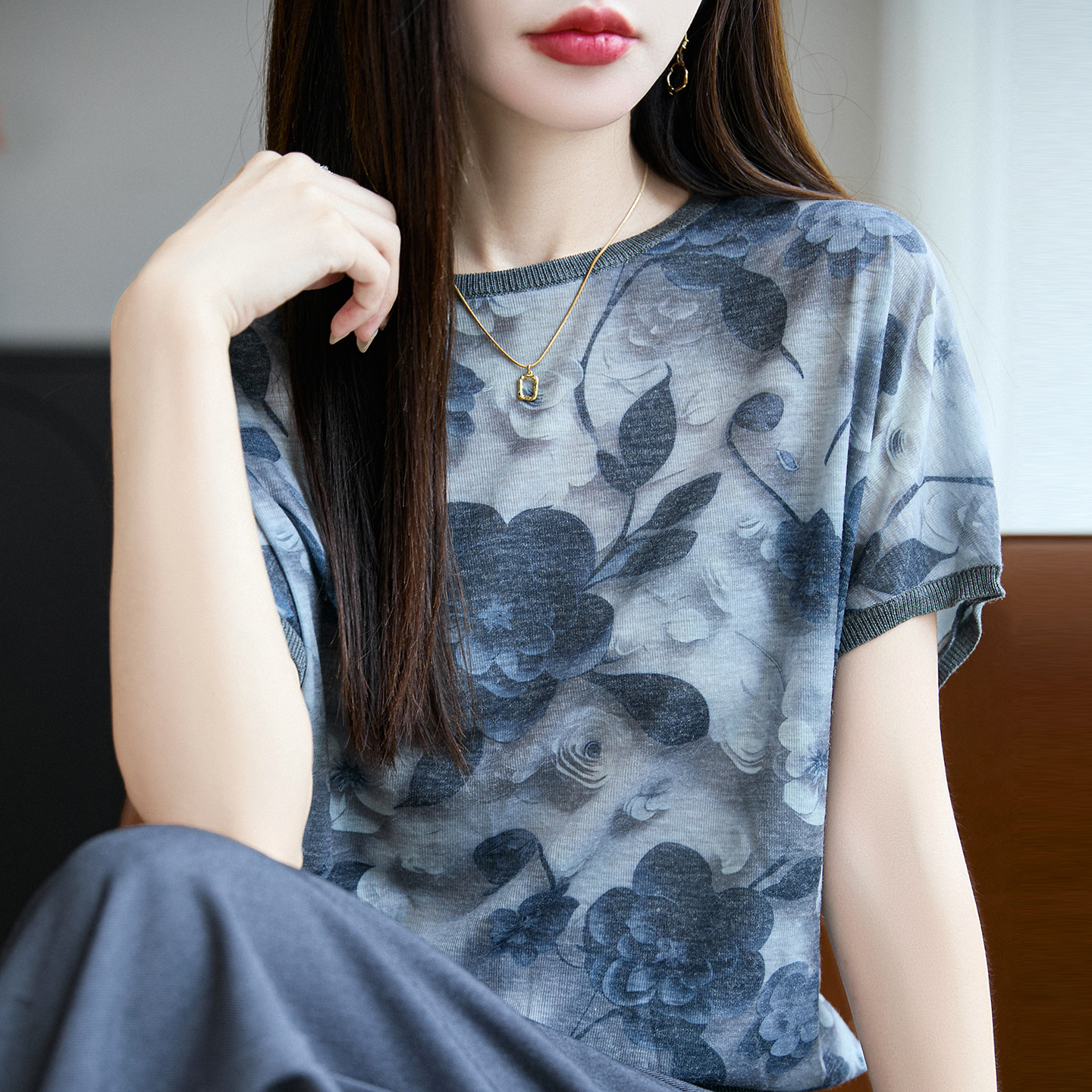 通勤印花圆领宽松显瘦T恤女