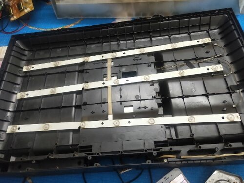 适用乐华LED32C360 LED32C560电视灯条RF-A1315B32-0701S-01背光