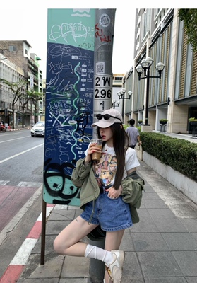 2026春夏新款韩版宽松百搭休闲涂鸦圆领短袖T恤简约时尚上衣潮ins