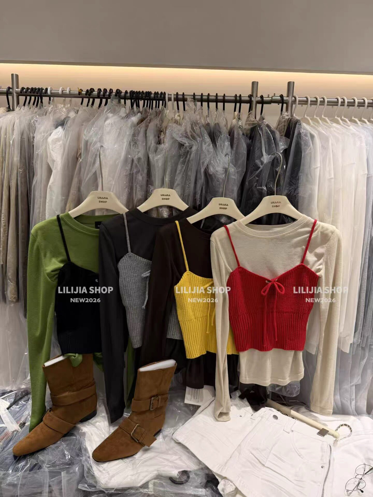 LiLijja正品韩版圆领长袖打底衫显瘦叠穿撞色针织吊带两件套上衣
