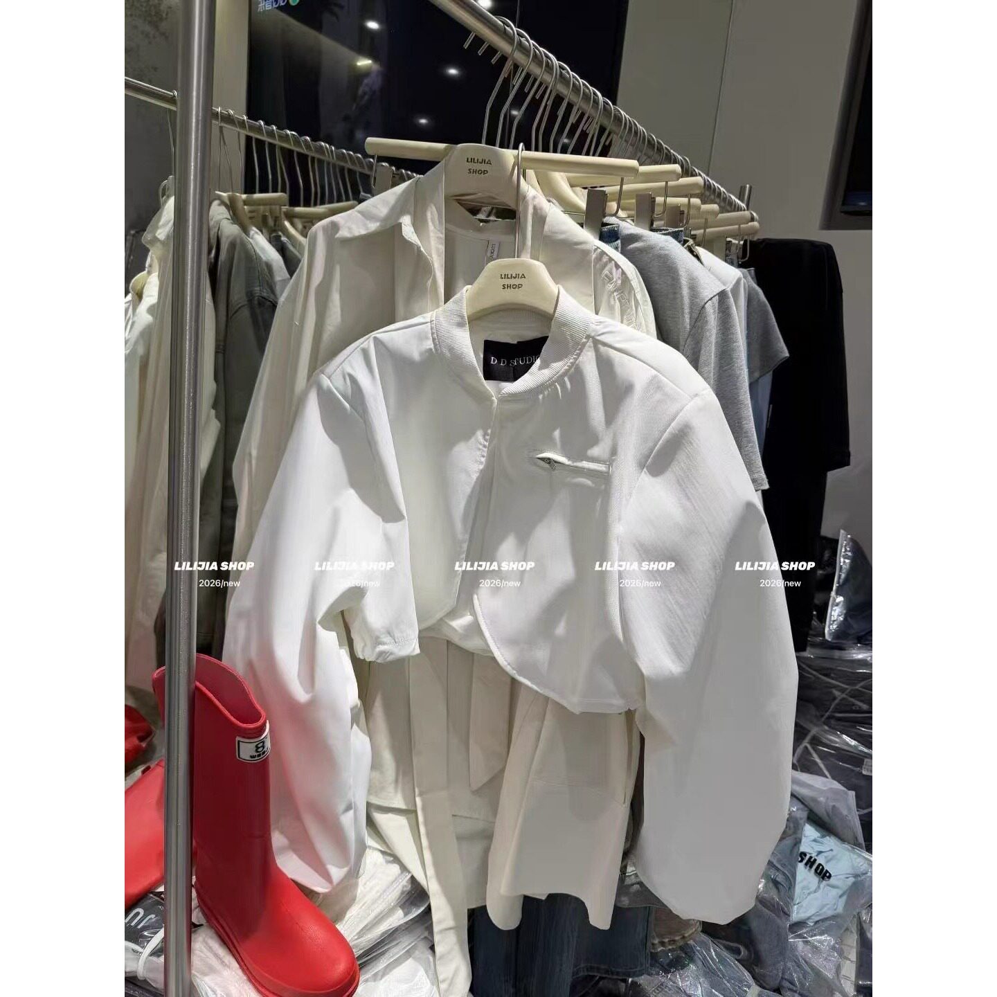 五折福利。 新款韩版宽松百搭休闲短款外套女时尚棒球服夹克上衣