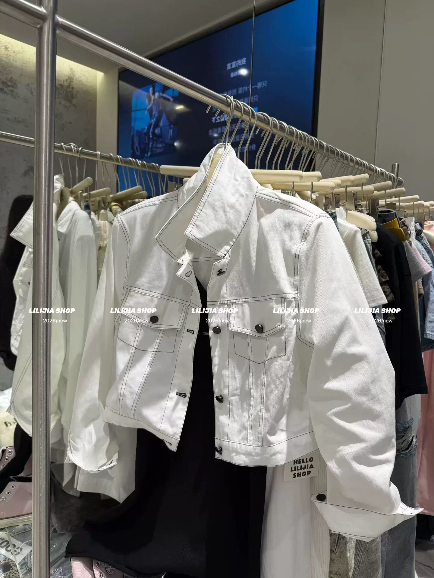 正品实拍2026新款韩版时尚百搭显瘦气质简约明线白色牛仔外套女潮
