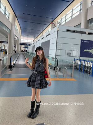 正品实拍2026夏季新款复古格纹Polo领衬衫小个子收腰气质连衣裙潮