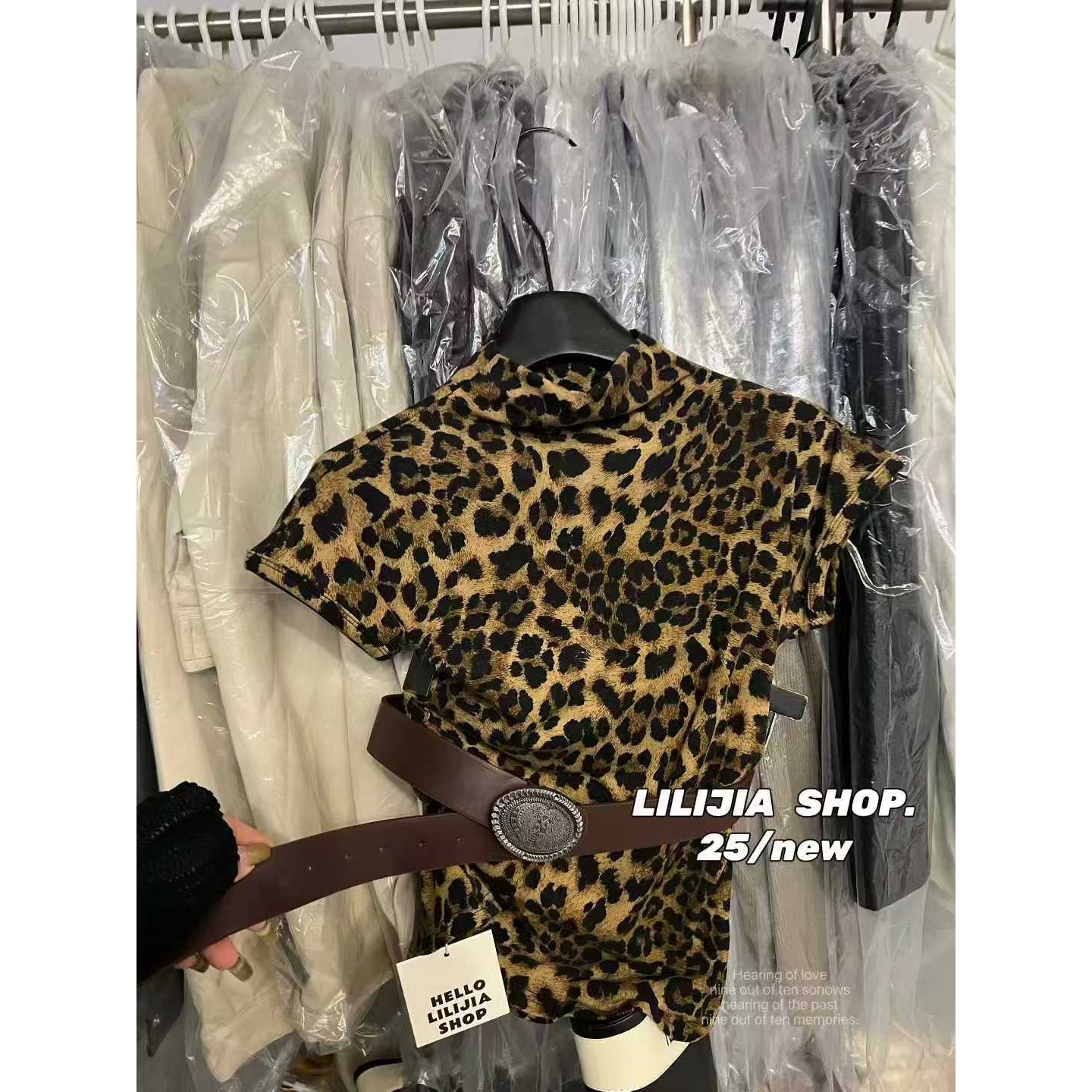 韩国东大门2025秋季新款豹纹印花小立领T恤短袖女人味配腰带上衣