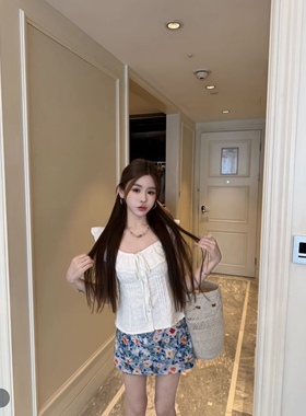 正品实拍2026夏季新款韩版时尚百搭显瘦蕾丝花边吊带背心女衬衫潮