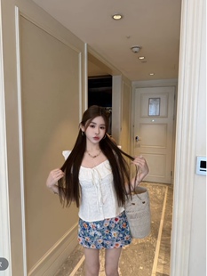 正品实拍2026夏季新款韩版时尚百搭显瘦蕾丝花边吊带背心女衬衫潮
