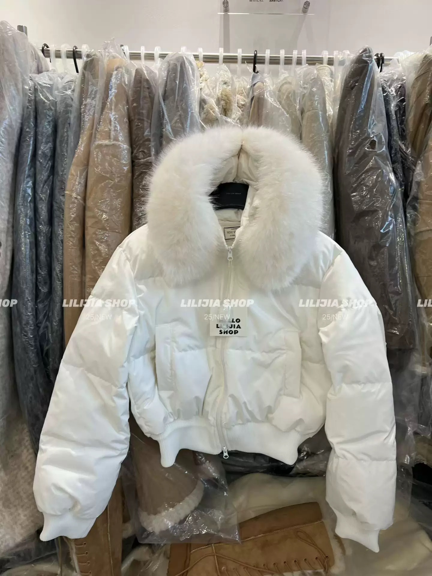 韩国东大门2025冬季新款韩版宽松休闲连帽毛领羽绒服短外套面包服