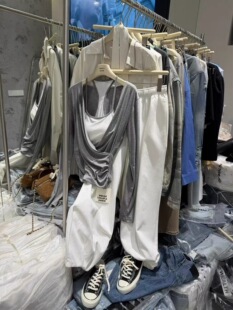 时尚 韩版 百搭显瘦气质吊带背心假两件t恤 休闲裤 2026春季 套装 新款