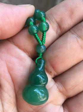 绿玛瑙立体葫芦吊坠精致小巧挂件