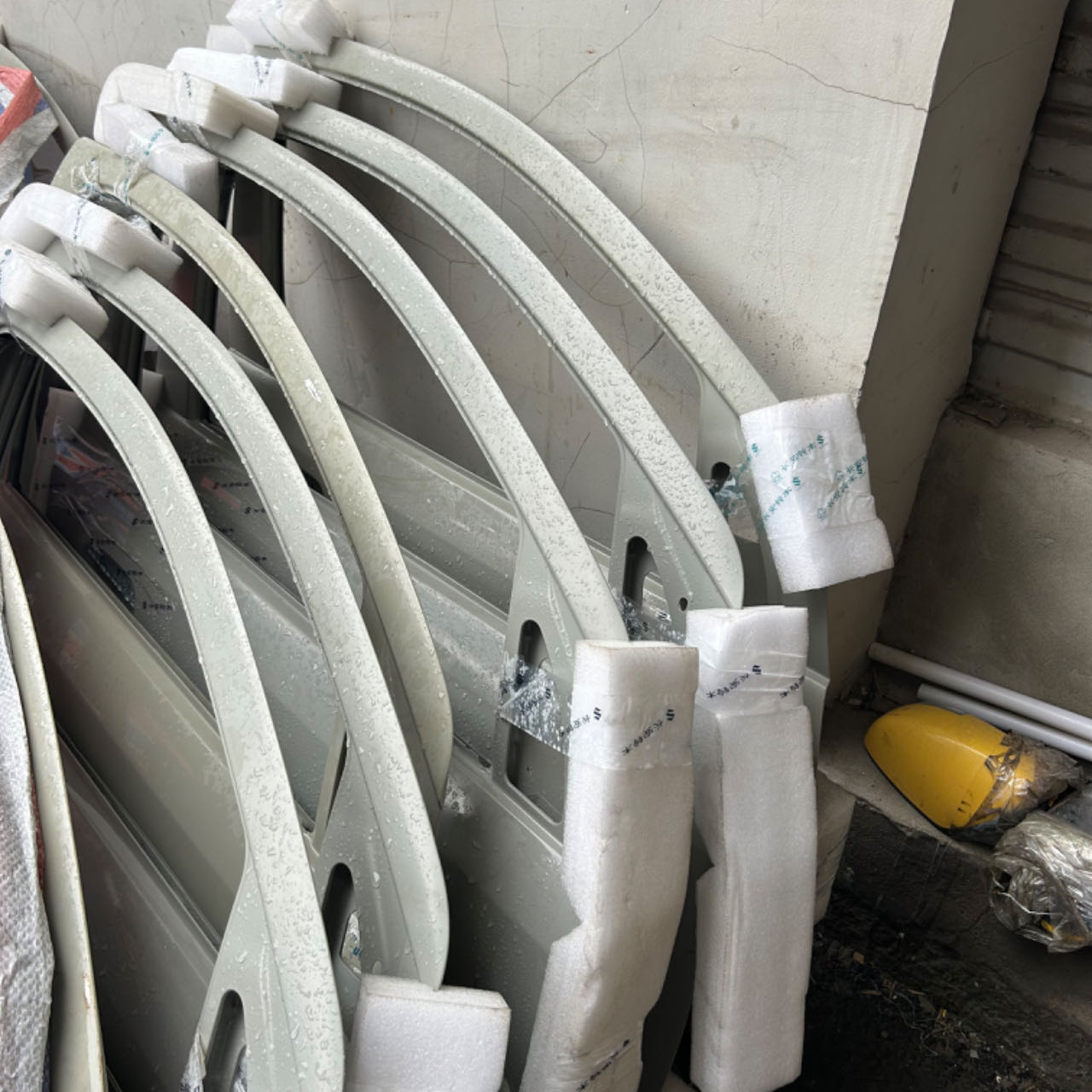 新奥拓全车车门前车门前侧门