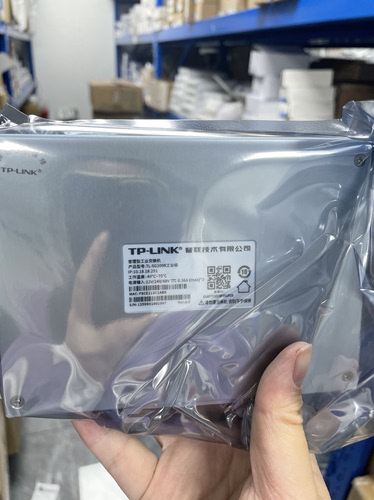 交换机TP-LInk 千兆TL-SG2008，全新原装。