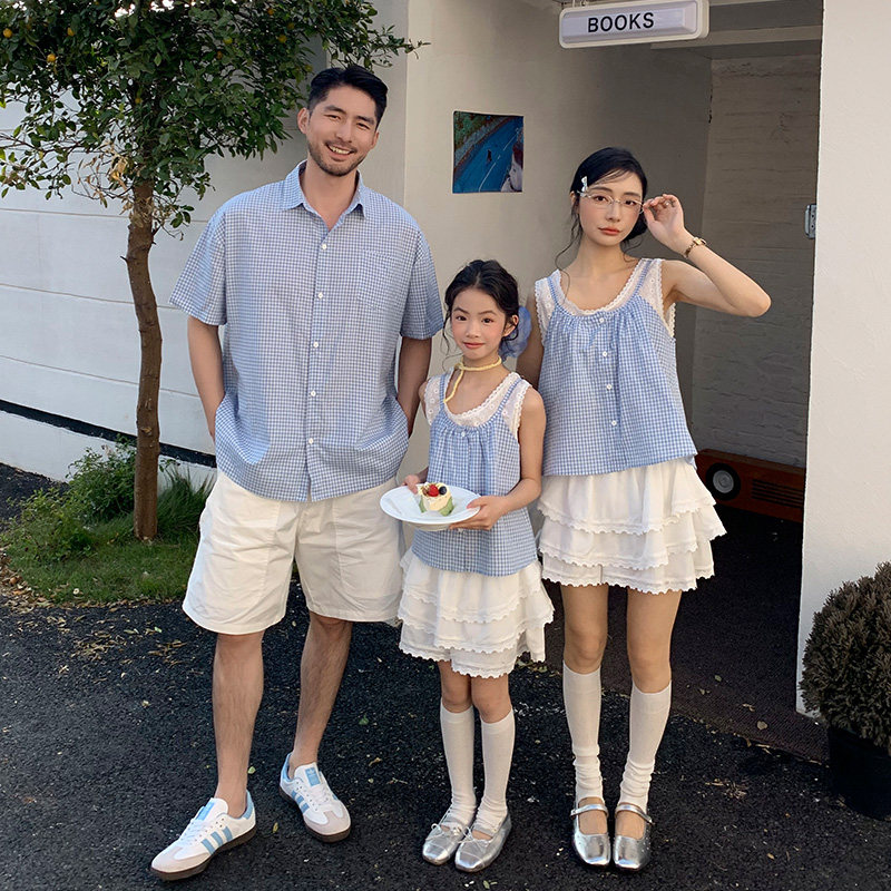 亲子装夏装一家三四口父子衬衫母女海边度假拍照蕾丝短裙套装季天