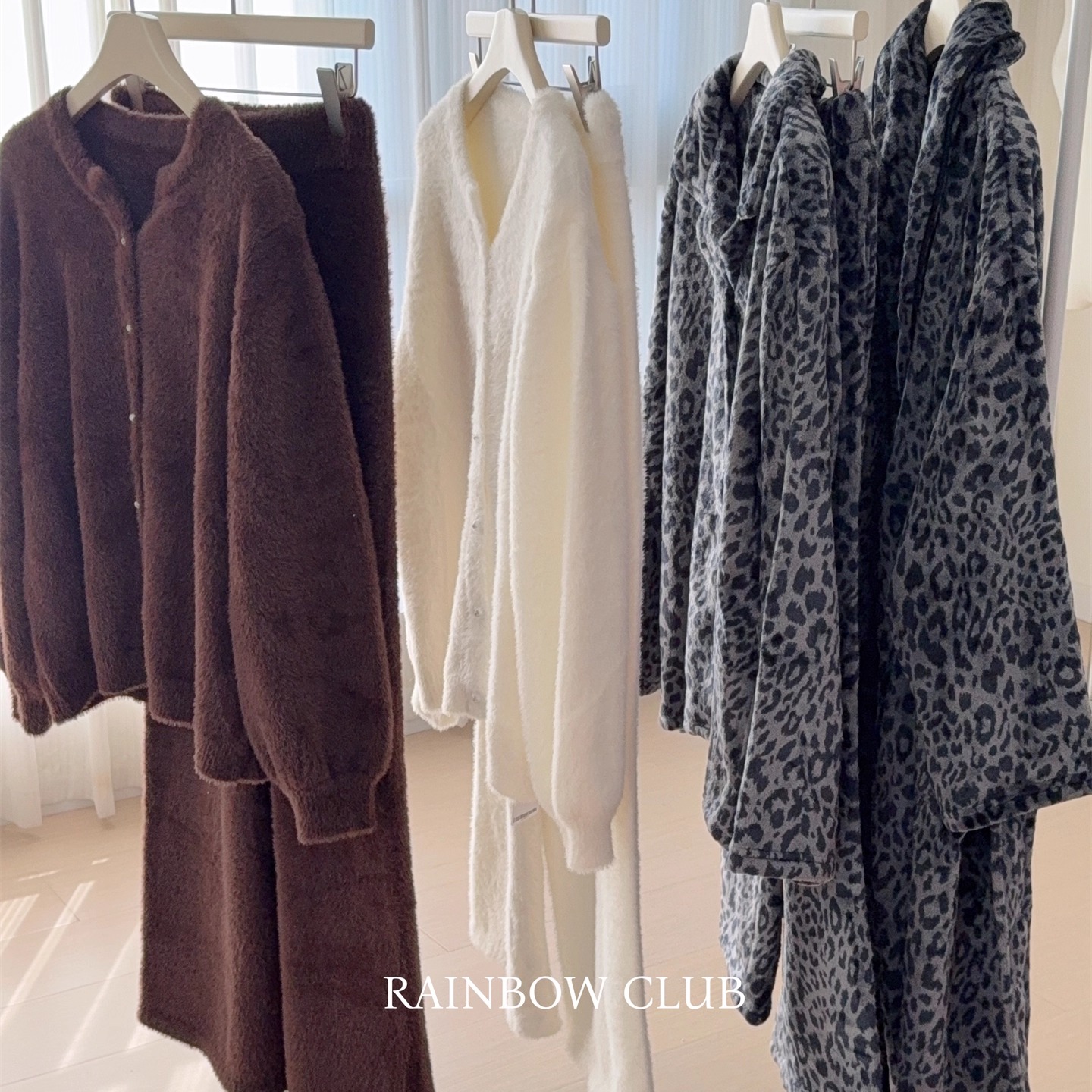 秋冬轻奢法兰绒豹纹翻领睡袍浴袍