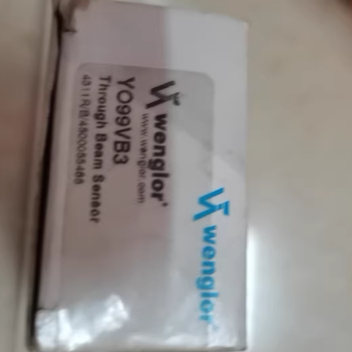 德国 威格勒 Wenglor 光电传感器 YO99VB3