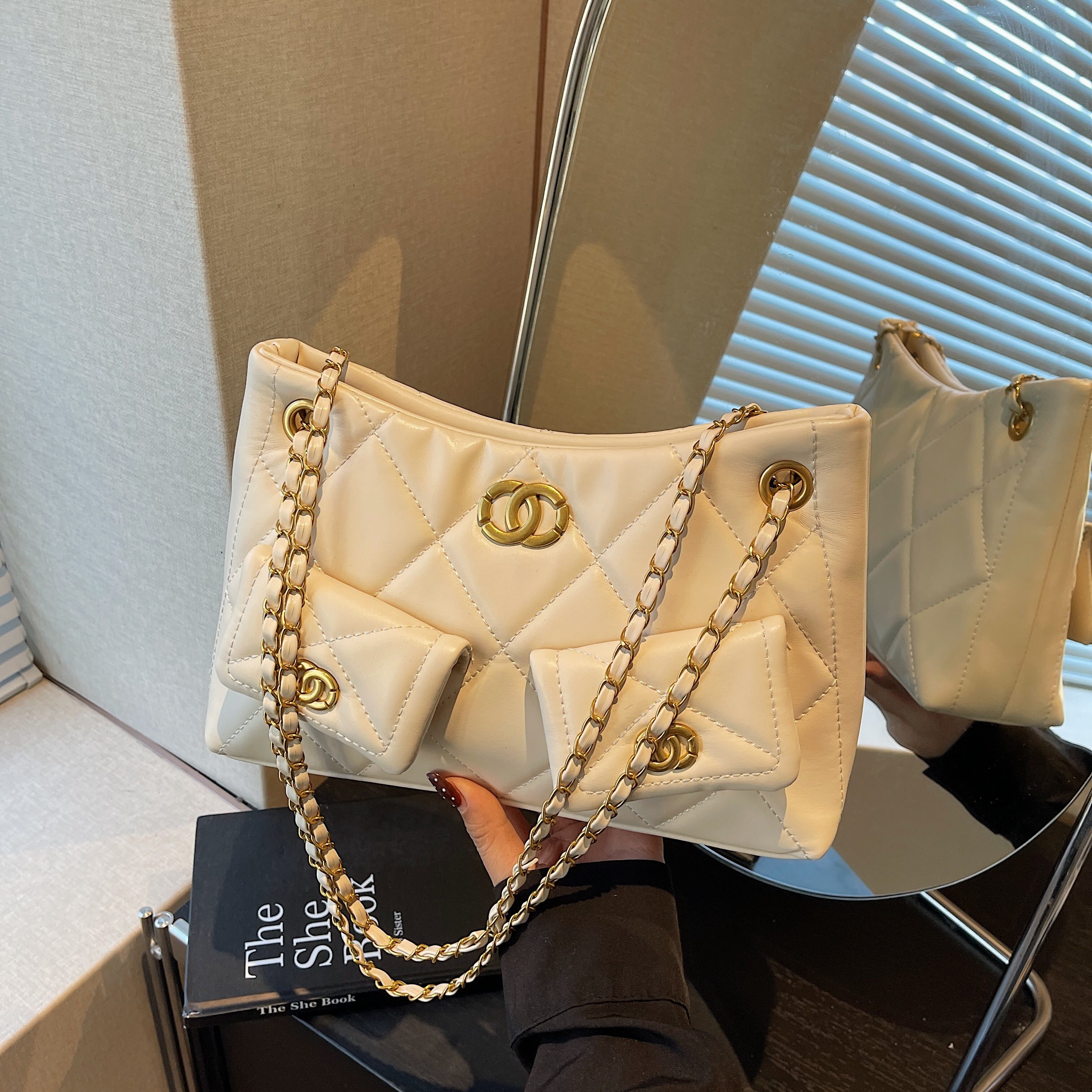 小香风菱格链条包包女单肩托特包轻奢百搭通勤包高级感斜挎小方包,箱包皮具/热销女包/男包,托特包,淘宝优惠券,粉丝福利购,淘宝优惠卷