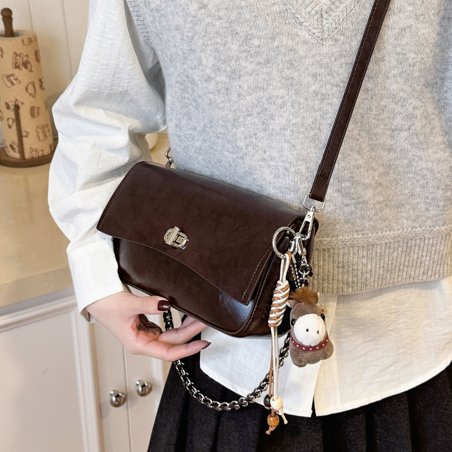 美式复古链条小方包女单肩斜挎包时尚复古百搭腋下包高级感法棍包,箱包皮具/热销女包/男包,小方包,淘宝优惠券,粉丝福利购,淘宝优惠卷