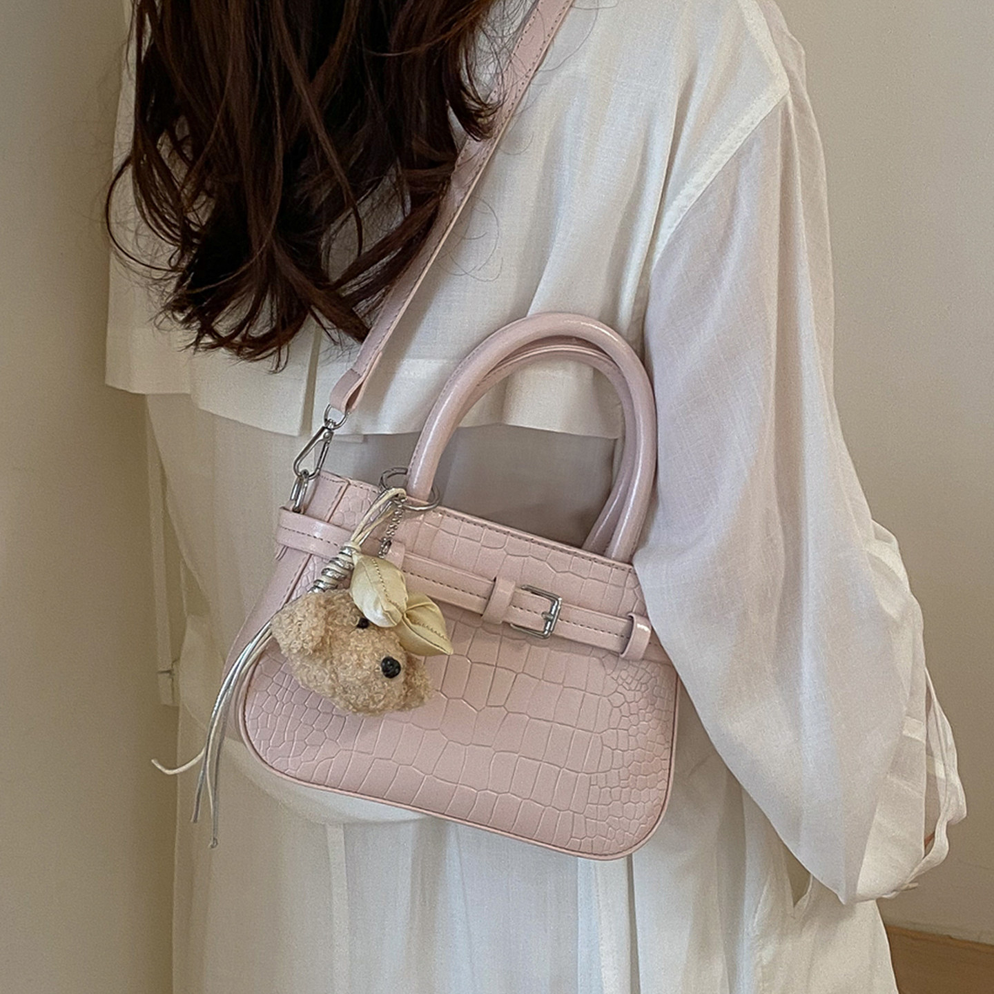 小包包女新款鳄鱼纹手提单肩斜挎包高级感简约百搭通勤迷你小方包