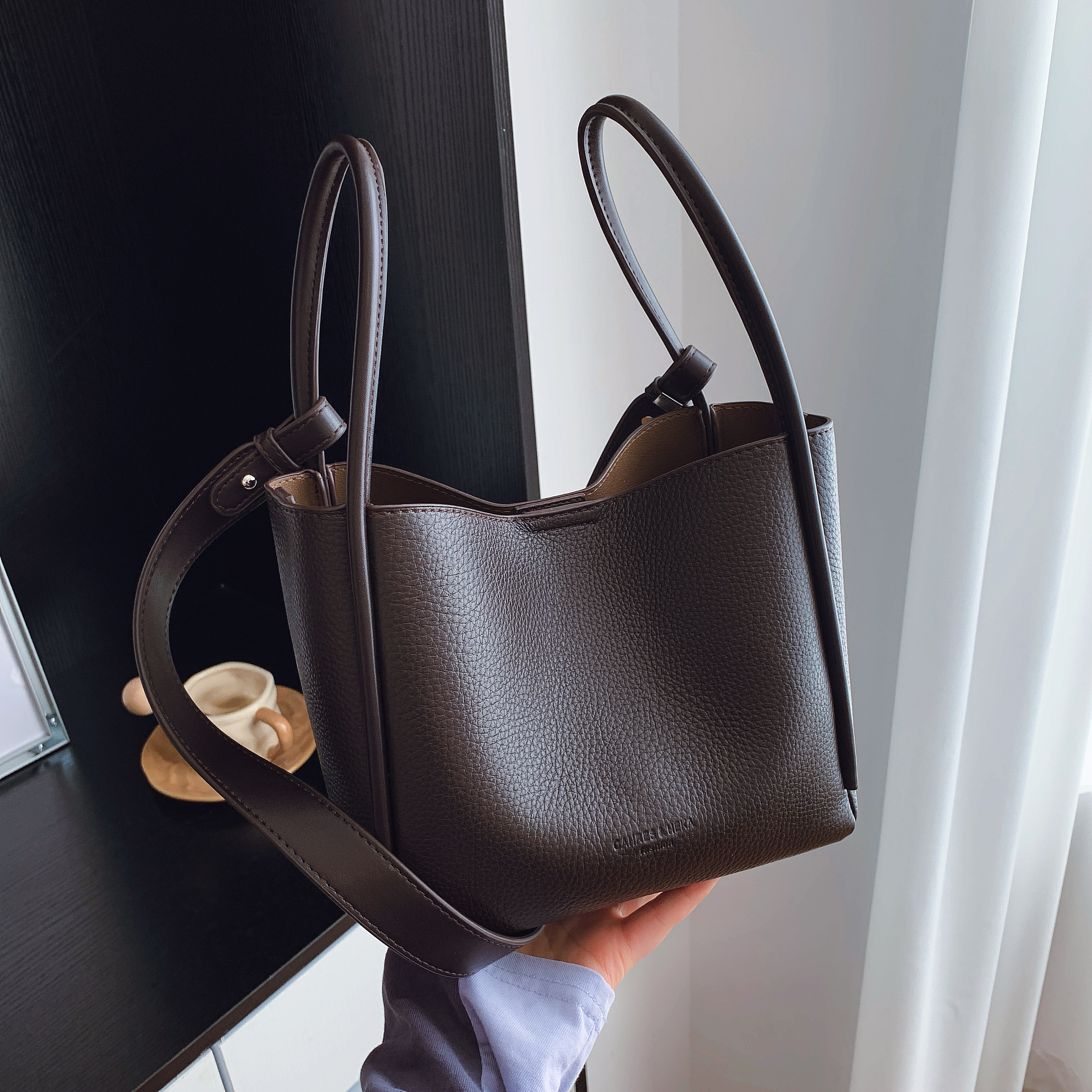 韩系简约软皮复古菜篮子水桶包