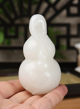 天然和田玉白玉葫芦手把件