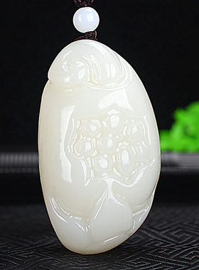 天然和田玉白玉籽料石榴把玩件