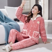 加绒珊瑚绒保暖三层夹棉秋冬天女装 冬季 睡衣女加厚款 法兰绒家居服