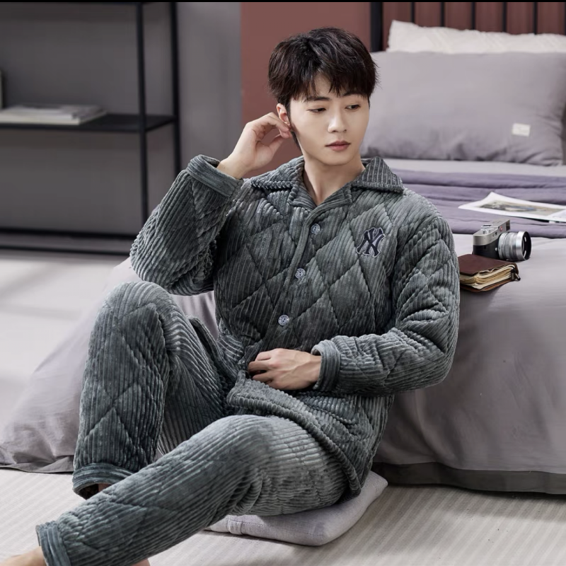 珊瑚绒青年三层夹棉保暖法兰睡衣