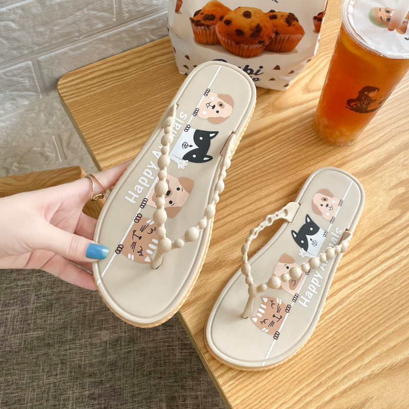 拖鞋女外穿时尚防滑沙滩人字拖夹脚女生平底凉拖鞋海边情侣新款拖