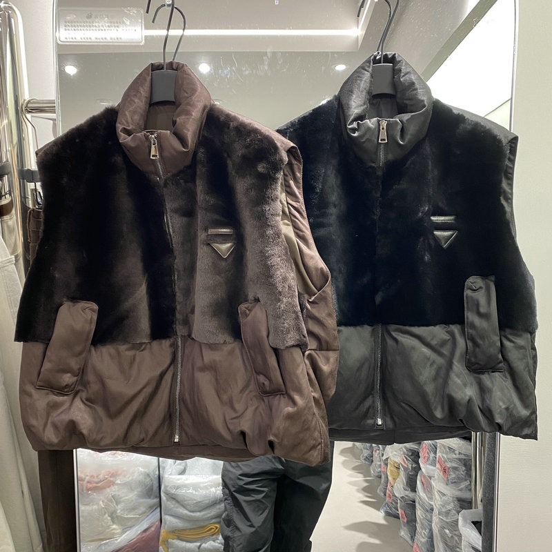 欧洲站2025冬季新款立领拉链三角标拼皮毛一体鹅绒服马甲女 88102