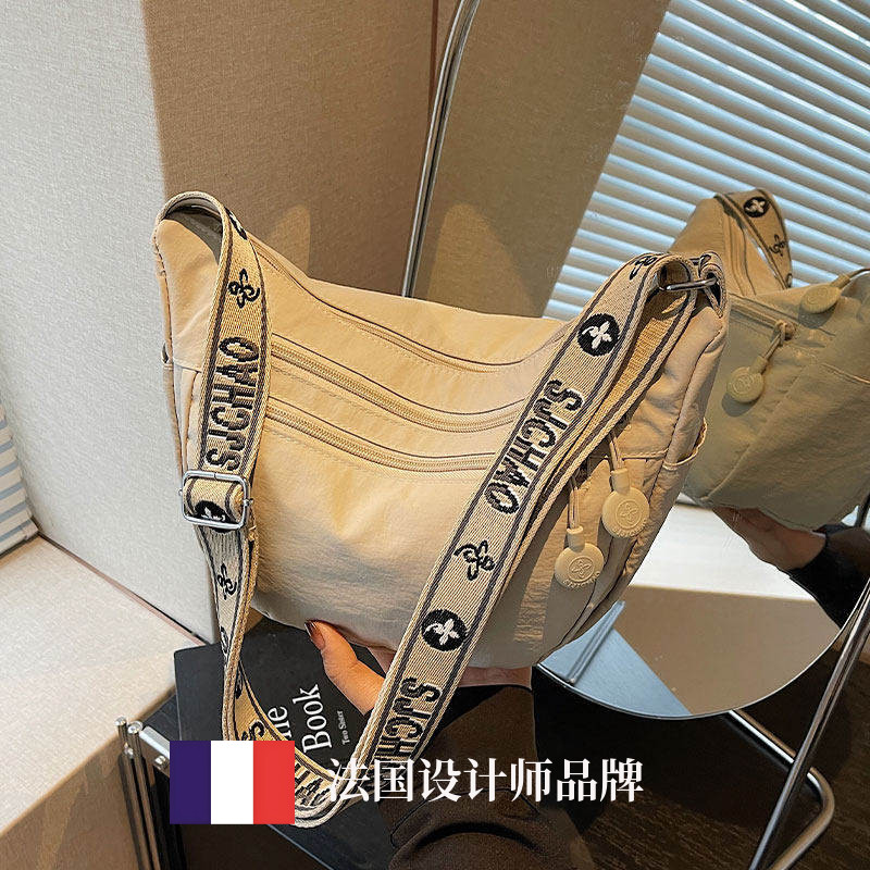 法国GBP 专柜正品轻便尼龙布包女夏季单肩通勤包大容量斜挎饺子包