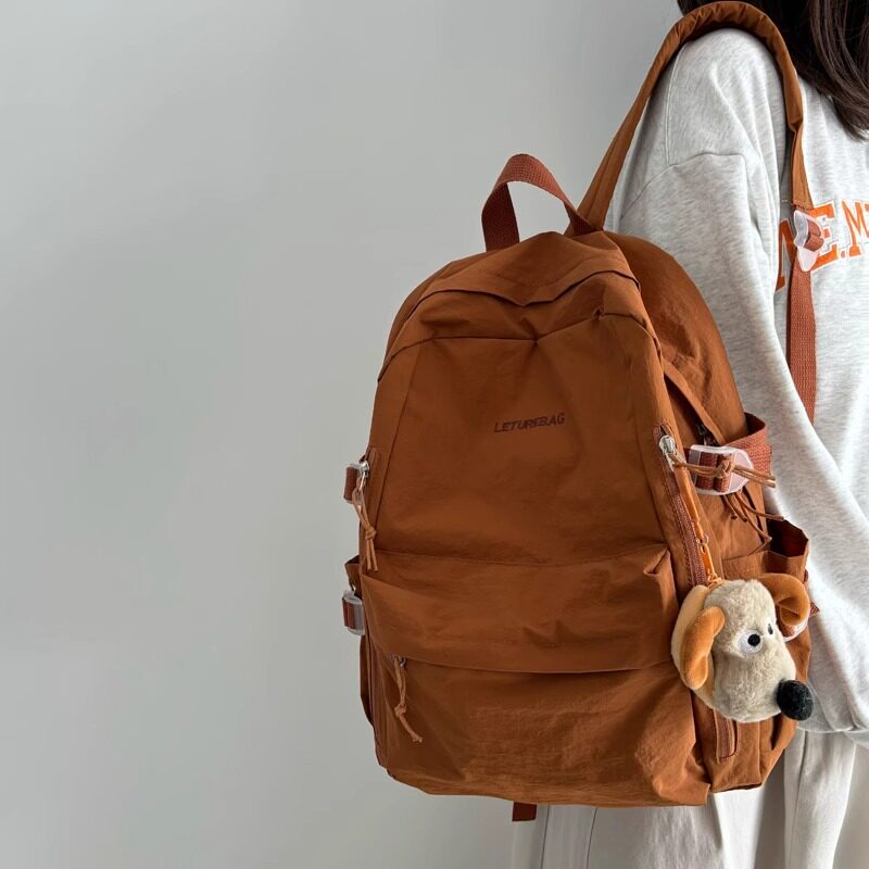 法国ZAMP轻便双肩包女旅游登山大容量背包休闲百搭大学生通勤书包