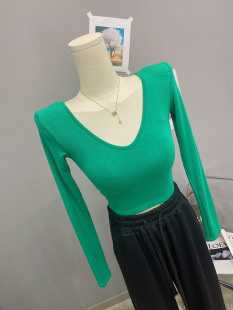 纯色V领性感T恤女修身 长袖 显瘦垫肩上衣 洋气百搭打底衫 2024年秋季