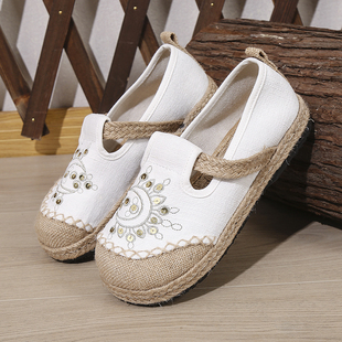 新款老北京布鞋女款舒适学生百搭民族风大头亮片绣花单鞋亚麻透气