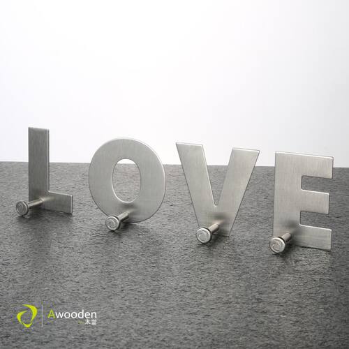 Awooden一木堂 LOVE不锈钢字母挂钩欧式粘钩3M免钉无痕情人节礼物
