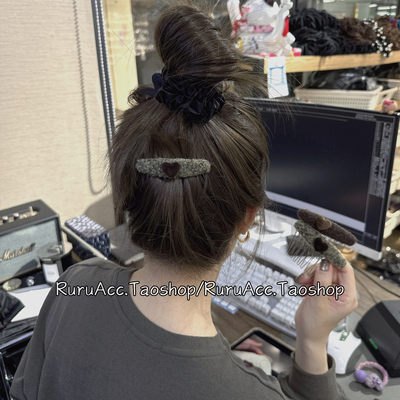 高级复古丝绒爱心粗毛呢发梳插梳