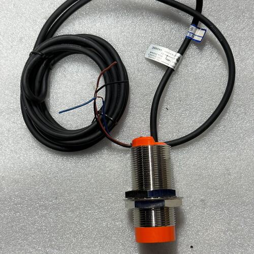 议价接近开关CR30-15DPCR30-15DNCR18-8DP
