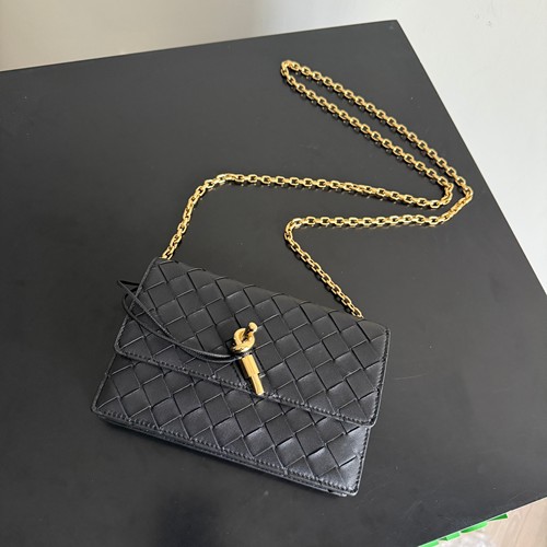 小羊皮链条andiamo链条手拿包