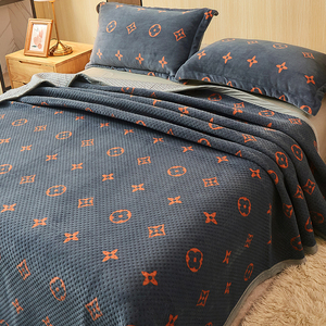 加绒珊瑚牛奶绒床盖单件秋冬季加厚法兰绒学生榻榻米床垫夹棉床单