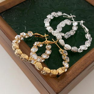 爆闪耳饰 高级感耳环轻奢法式 肌理感金属方块锆石耳圈2025新款 爆款