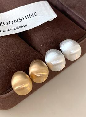 拉丝金属小豆豆耳钉2025年新款爆款小巧耳环轻奢高级感法式风耳饰