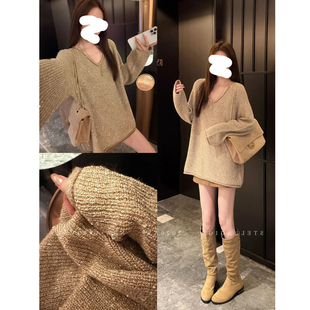复古卡其色细闪毛衣女秋冬季新款韩版宽松慵懒风V领套头针织上衣
