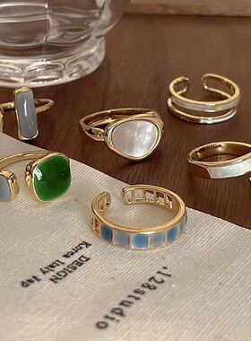 戒指设计感高级感女时尚个性冷淡小众日式轻奢欧美ins祖母绿指环